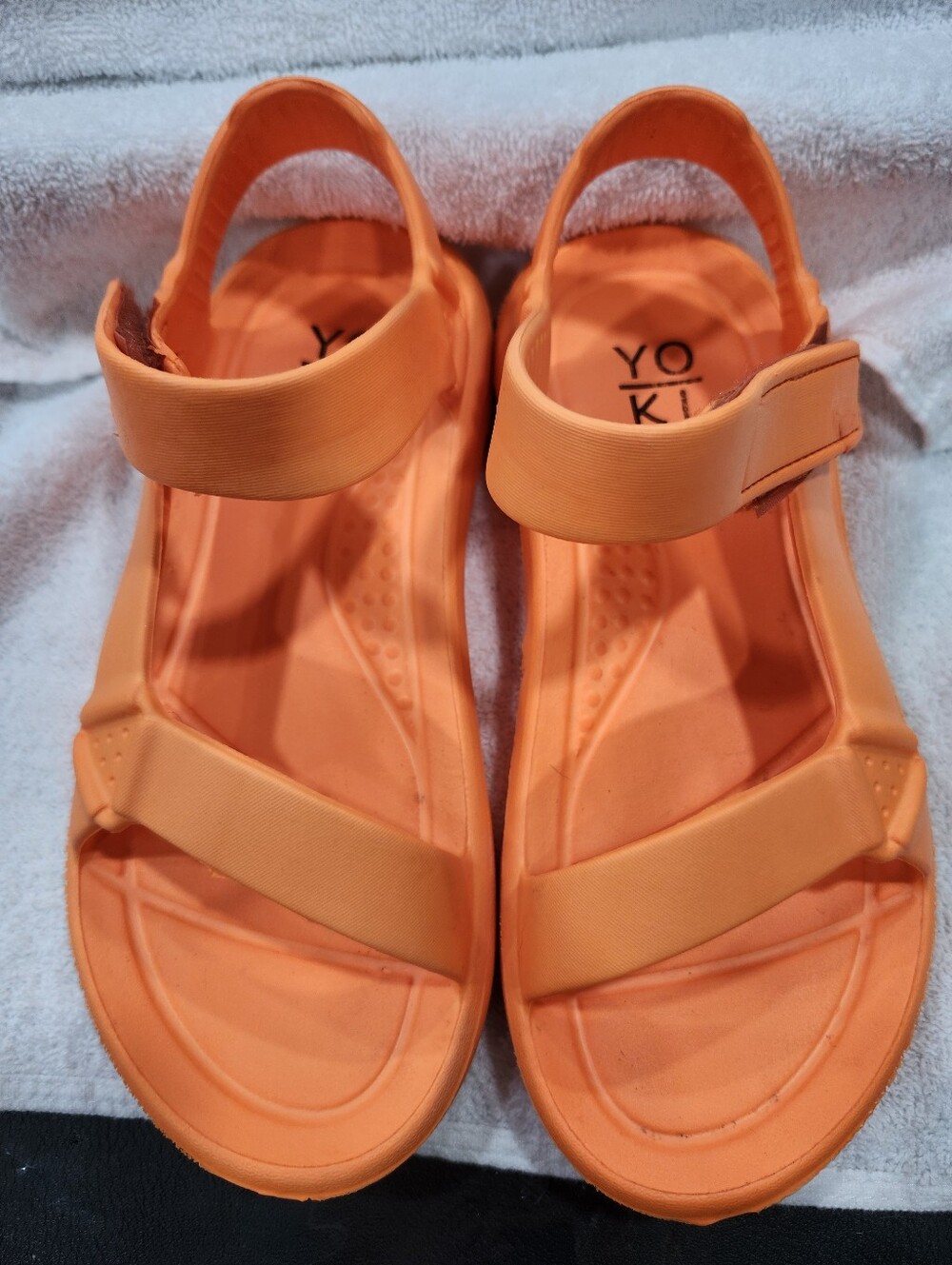 Yoki Bright Orange Hook-and-Loop Sport Sandals